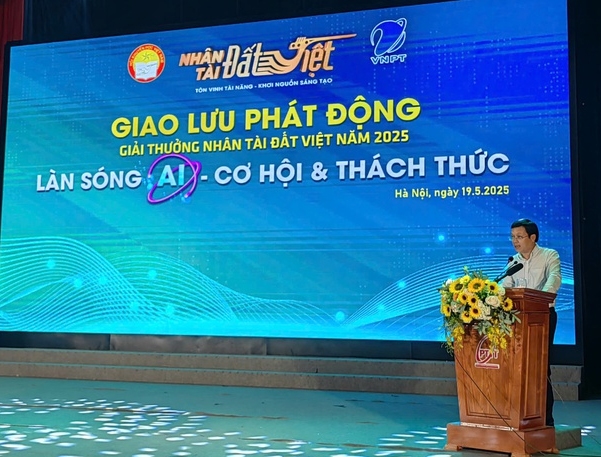 Ông Nguyễn Sơn Hải, Phó Tổng giám đốc, Tổng công ty Truyền thông VNPT – Media phát biểu tại lễ phát động.